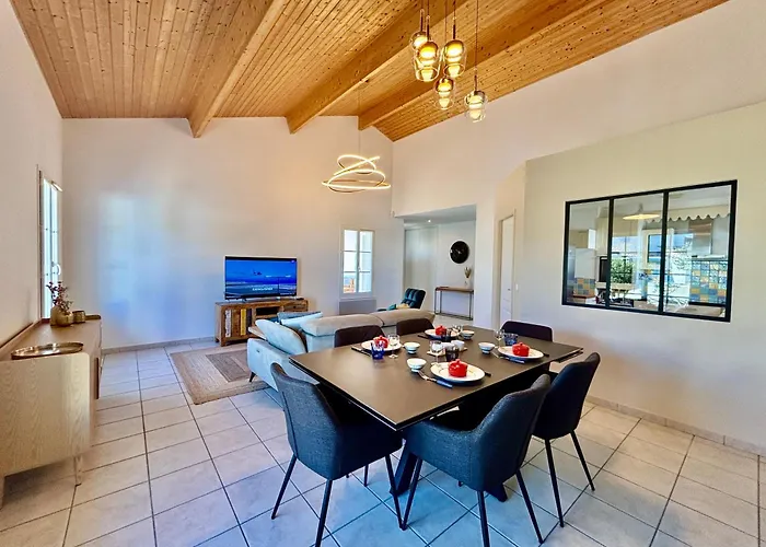 L'escapade, Quartier Calme, Proche Bord De