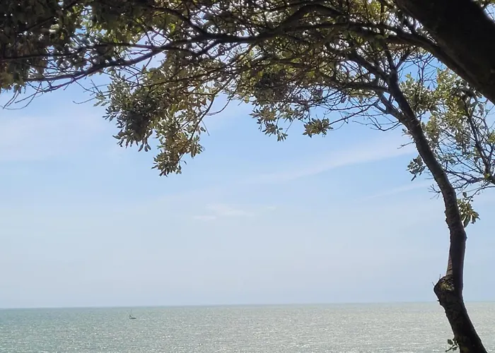 Casa de Férias L'escapade, Quartier Calme, Proche Bord De